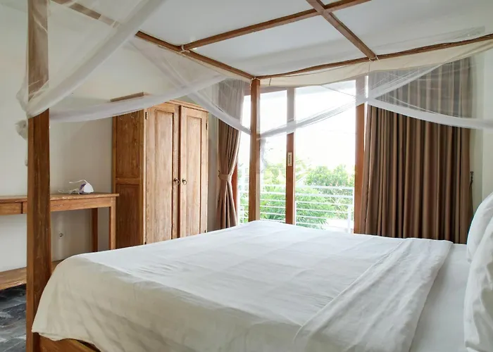 4 Bed Family With 360 Rooftop Views Villa *